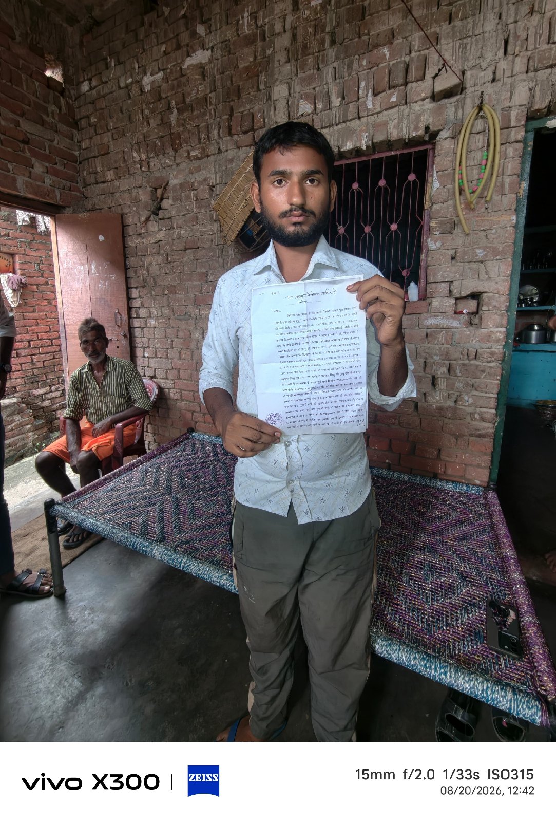 अवैध अस्पतालों का गढ़ बना सिरौली: एस.के. नर्सिंग होम की लापरवाही से उजड़ी गोद, स्वास्थ्य विभाग की मिलीभगत पर उठे गंभीर सवाल   सिरौली। स्वास्थ्य विभाग की सुस्त कार्यप्रणाली और अवैध नर्सिंग होम संचालकों की सरपरस्ती ने एक बार फिर एक हंसते-खेलते परिवार को उजाड़ दिया है। सिरौली कस्बे में नियमों को ताक पर